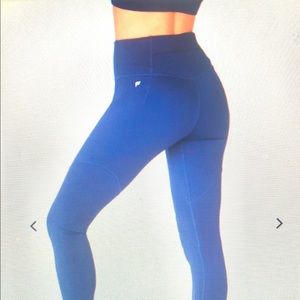 Fabletics Motion 365 Legging- never worn!